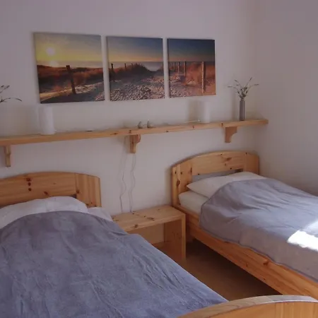 Apartamento Friesenrose - B69808 *